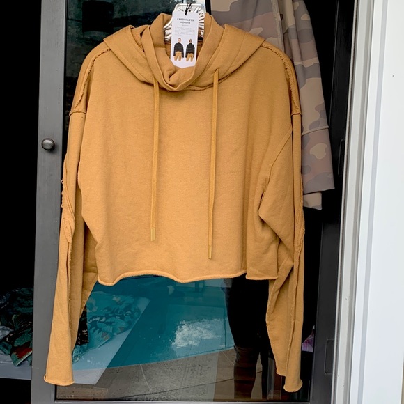 ALO Yoga Sweaters - Alo Yoga Effortless Hoodie - Small - Caramel